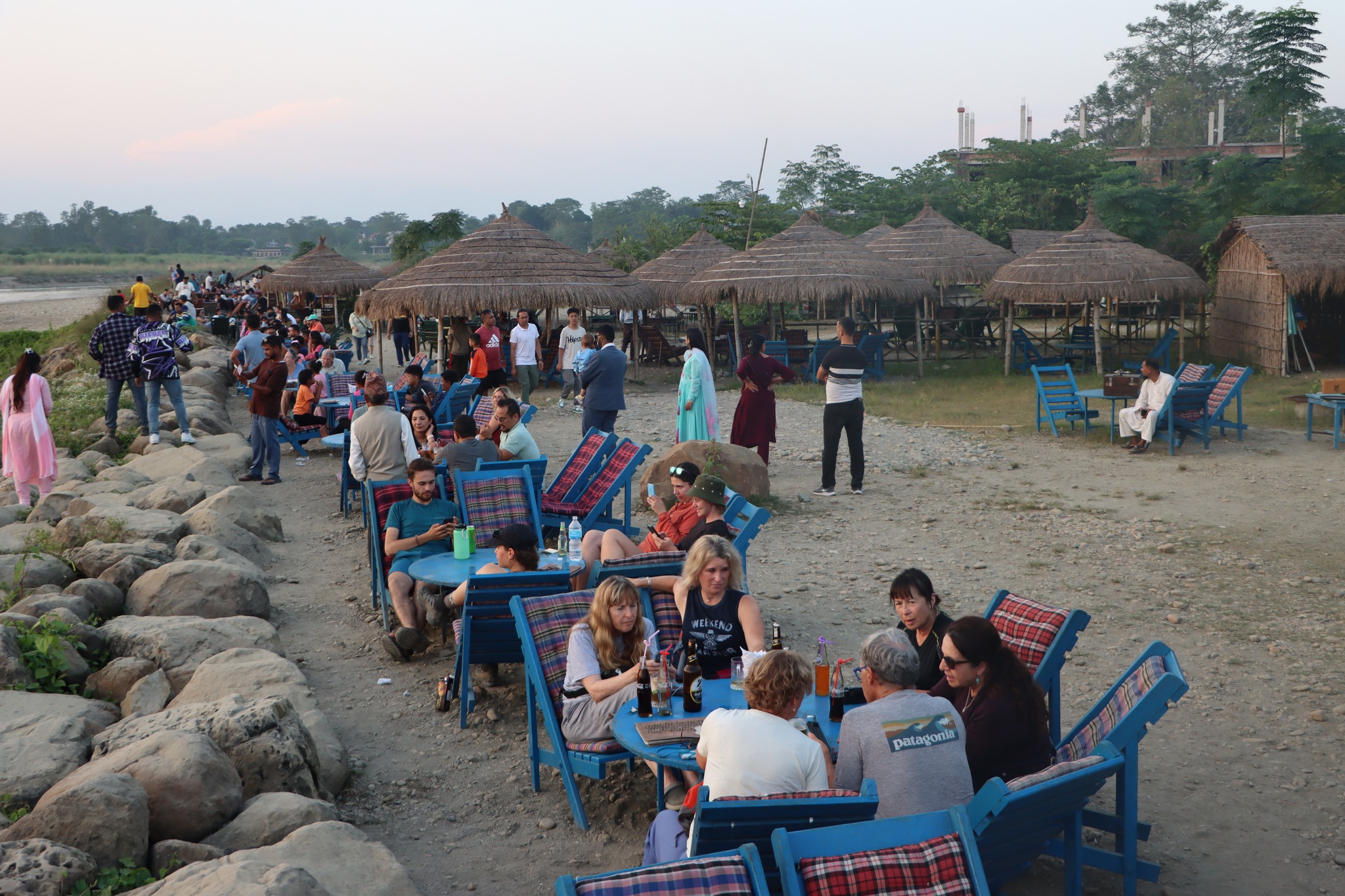 नयाँ वर्षमा सौराहाका होटल भरिभराउ