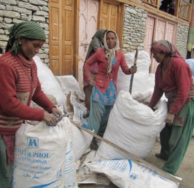 आम्दानीको श्रोत बन्दै कर्णालीको जडिबुटी