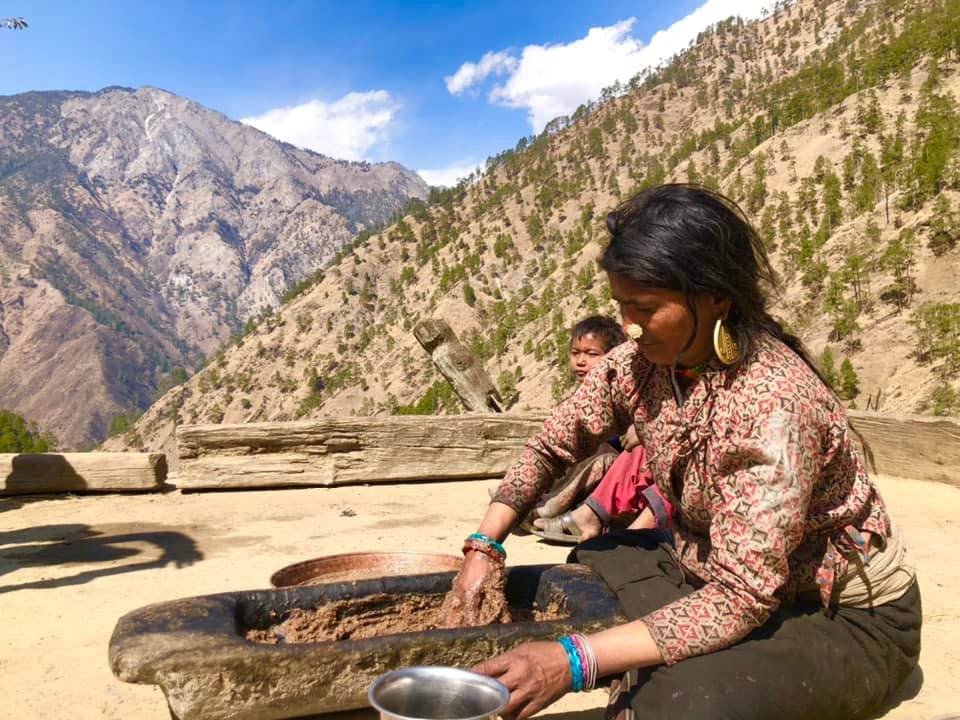 कर्णालीमा लोपहुदै पुख्र्यौली तेल