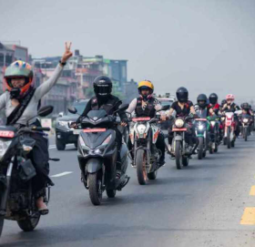 पर्यटन प्रर्बधनको लागि मोटोगल्स टु द रिङरोड