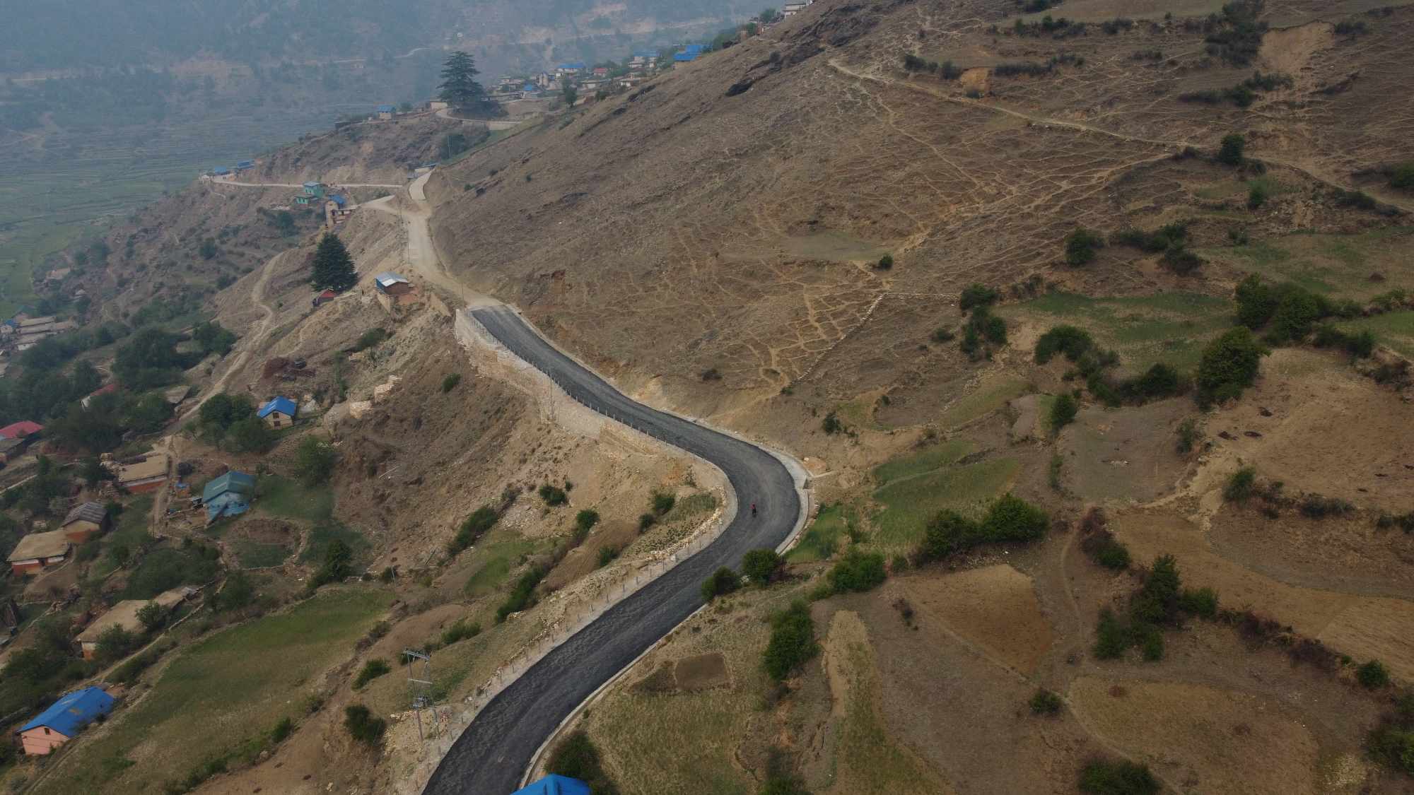 रारा जोडने पर्यटकिय मार्ग कालोपत्रे सुरु