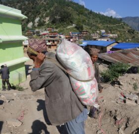 तिब्बत सिमाका बासिन्दालाई सधै नुनको पीर