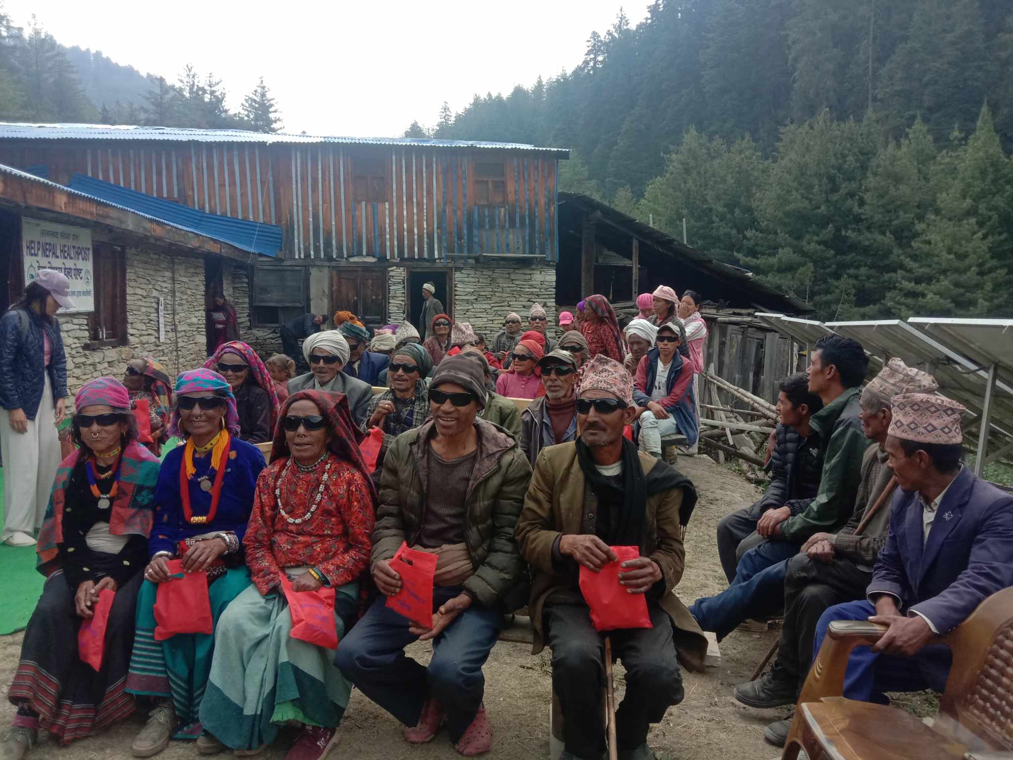 मुगुमा ६ सय जनाको आँखा परिक्षण