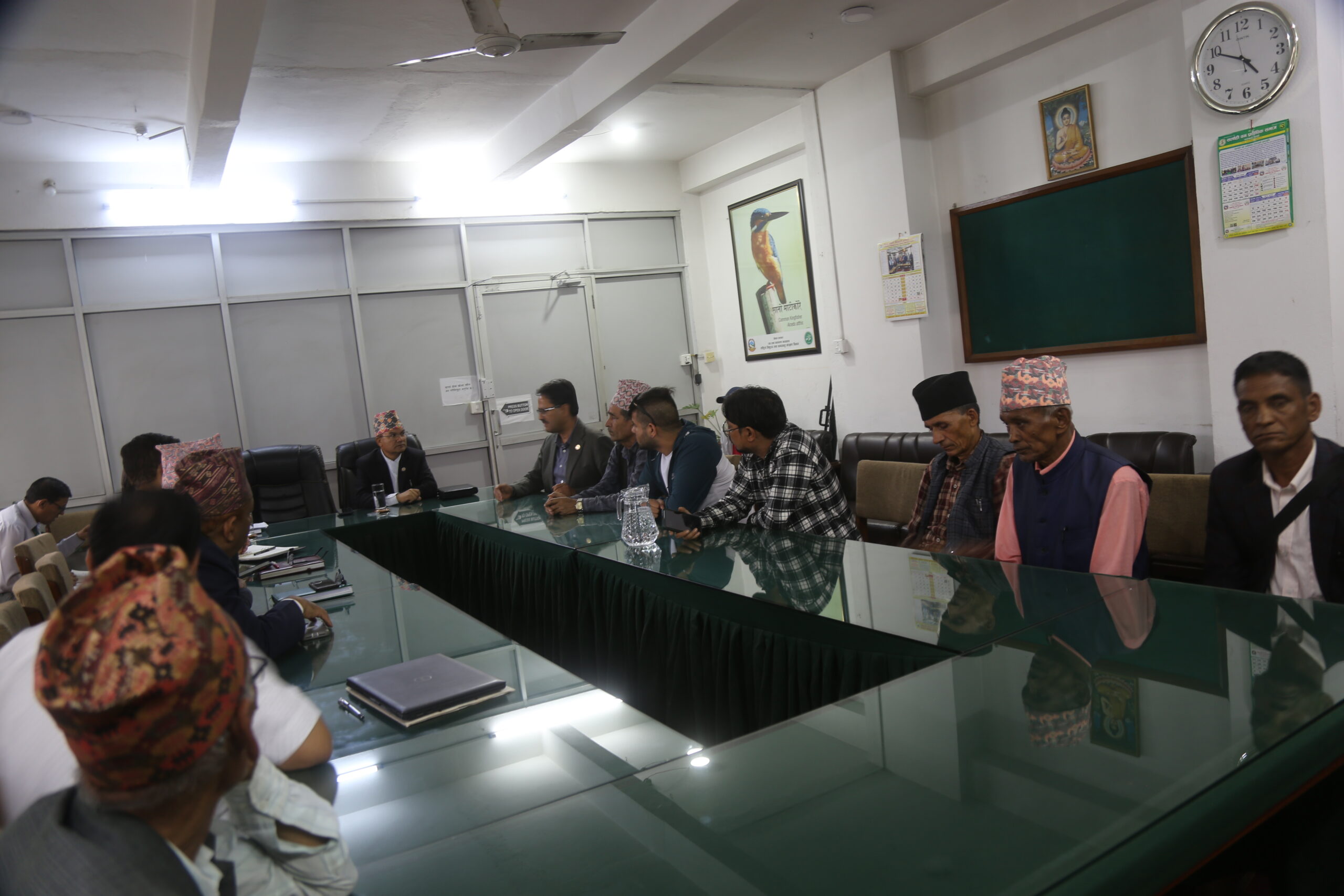 वन मन्त्री शाही समक्ष आरक्ष पिडितद्धारा क्षेतिपूर्तीको माग