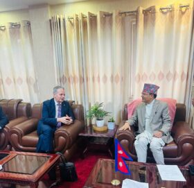 वनमन्त्री शाहीसंग कोलोम्बियाका राजदुत बीच शिष्टचार भेटघाट