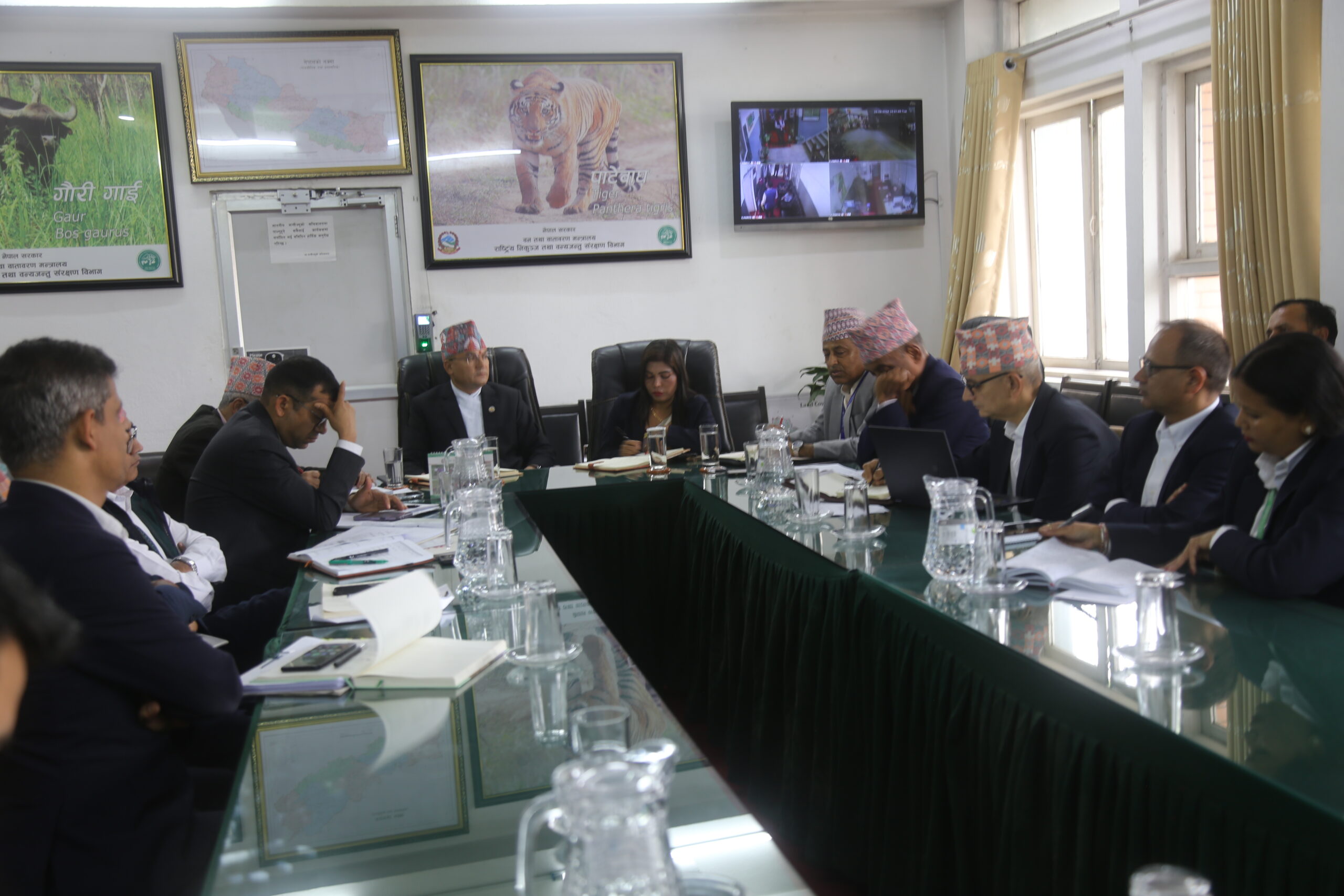 काम छोडेर बिदेश भ्रमण नगरौ ः वनमन्त्री शाही