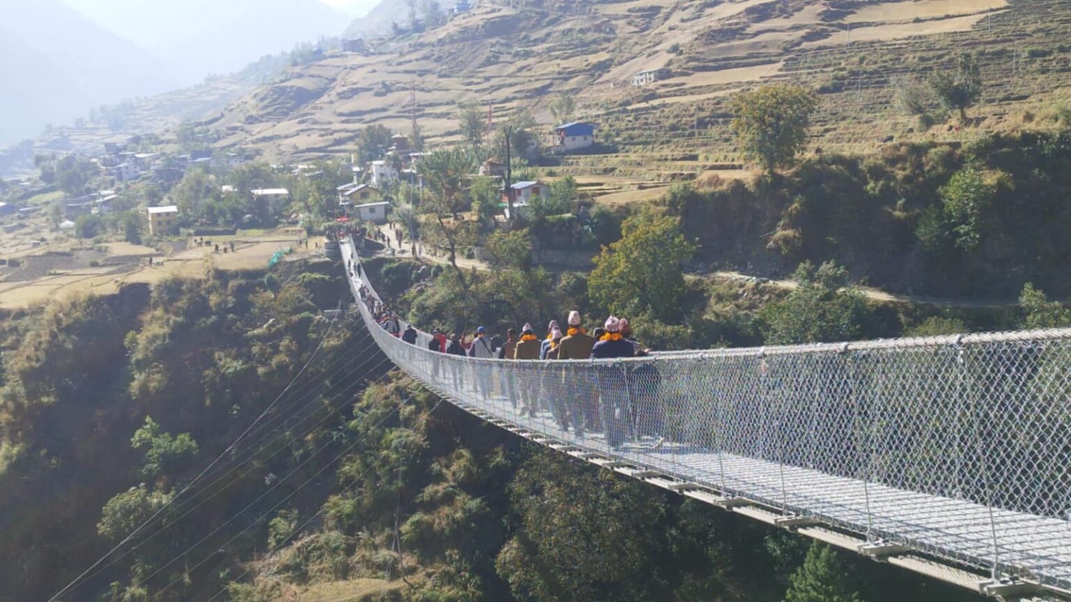 मुगु चैनखोला झोलुंगे पुल निर्माण