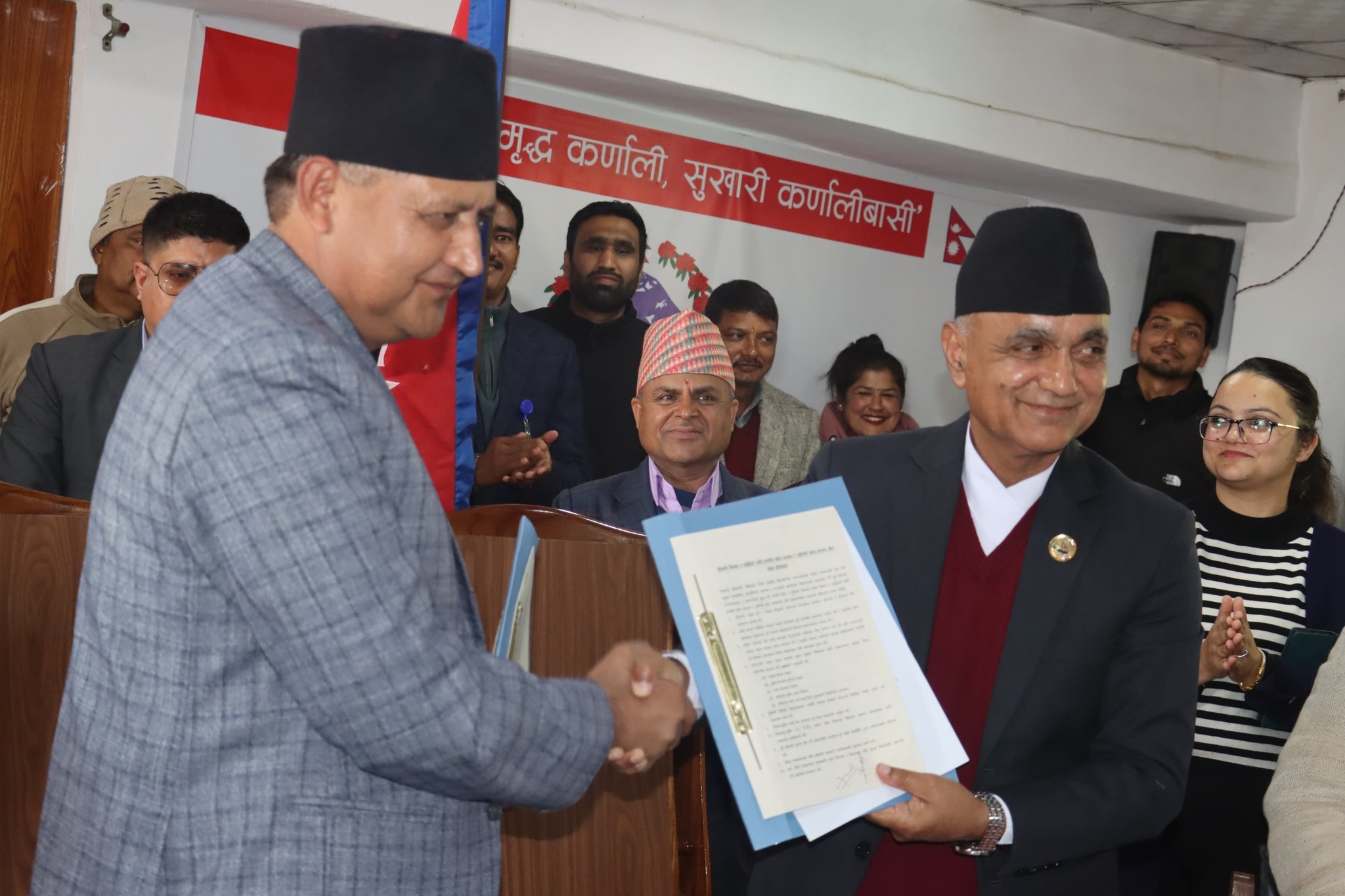 प्रदेशको विकास र समृद्धिका लागि कर्णाली र लुम्बिनी सरकारबीच १९ बुँदे प्रतिबद्धता