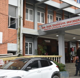 वन मन्त्रालयका ६ महिना : राष्ट्रिय महत्वका आयोजना अघि बढाउन सफल