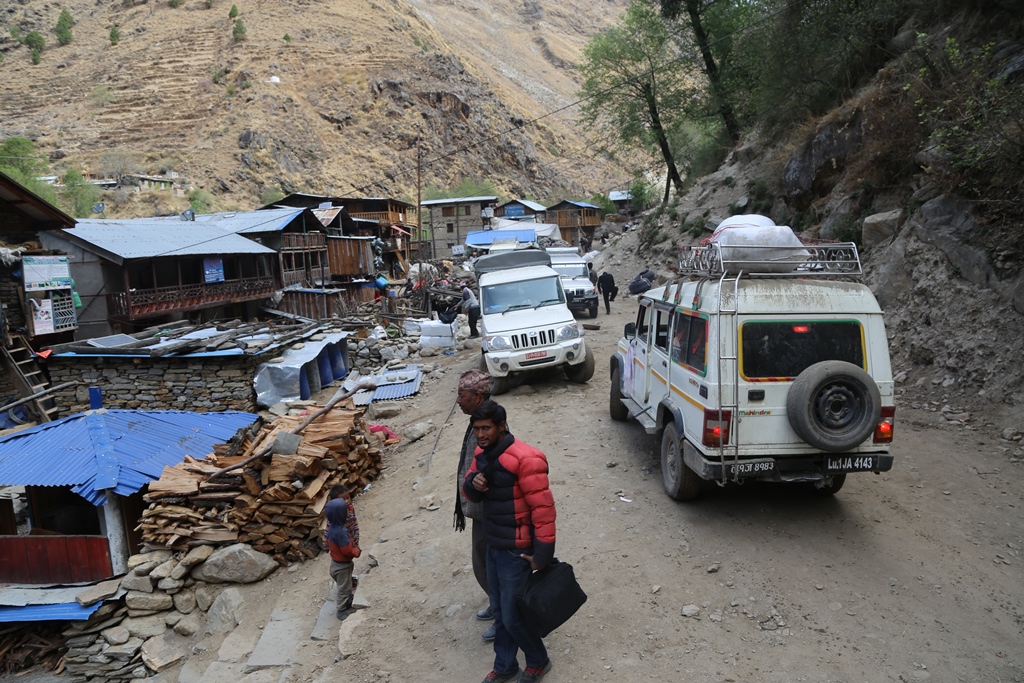 राजमार्ग  पनि  ब्यक्तिको नाममा