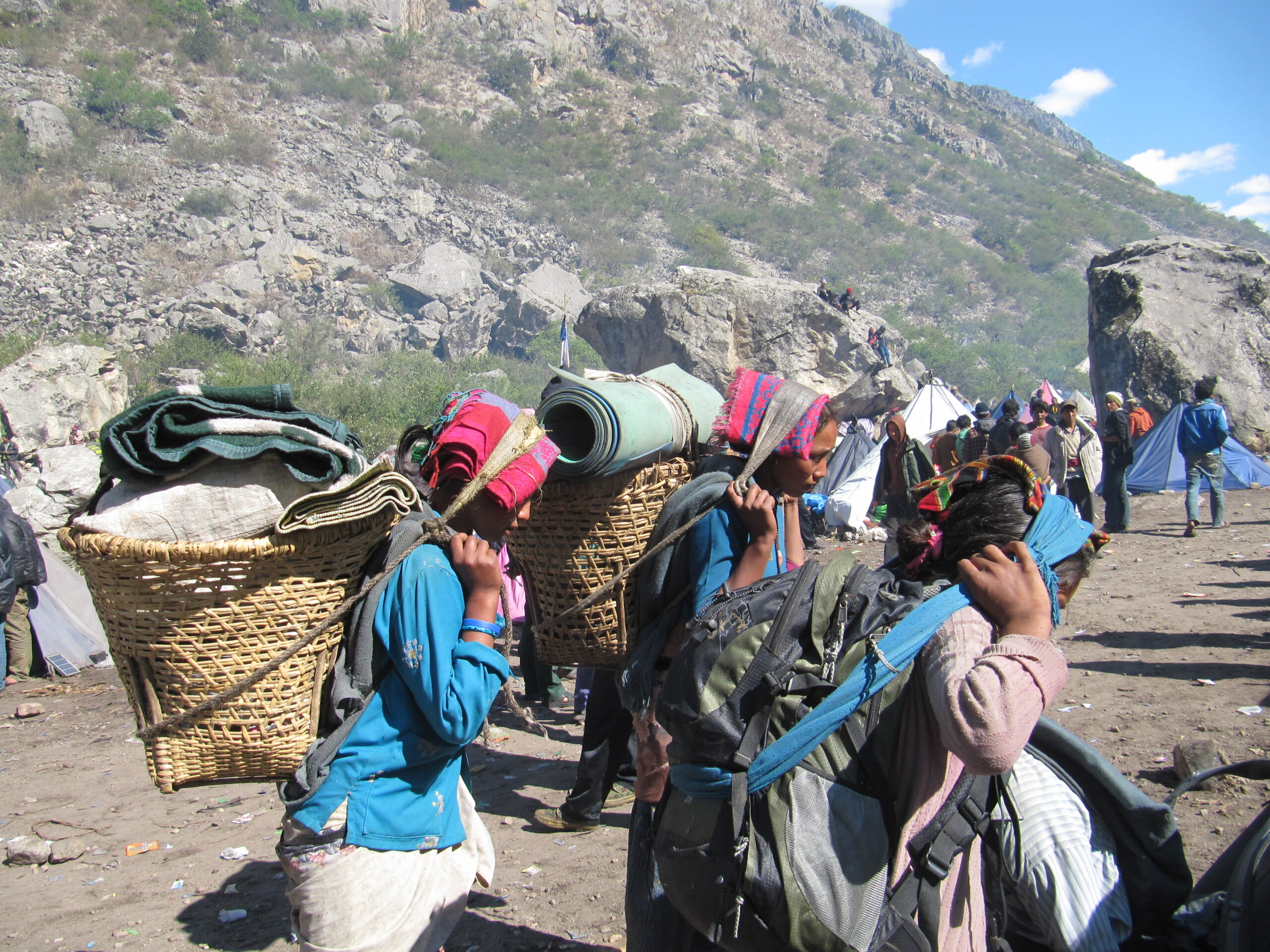 बिना अनुमति यार्सा संकलक पाटन पसे