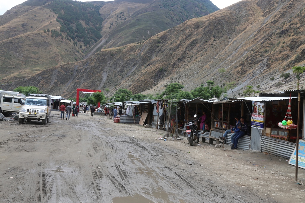 कर्णाली राजमार्ग चार दिन बन्द हुने