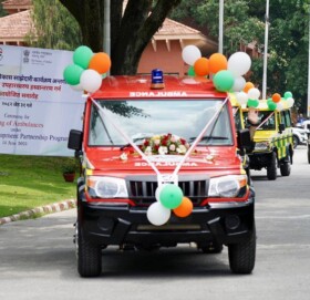 भारत सरकारद्वारा नेपाललाई ४० एम्बुलेन्स प्रदान