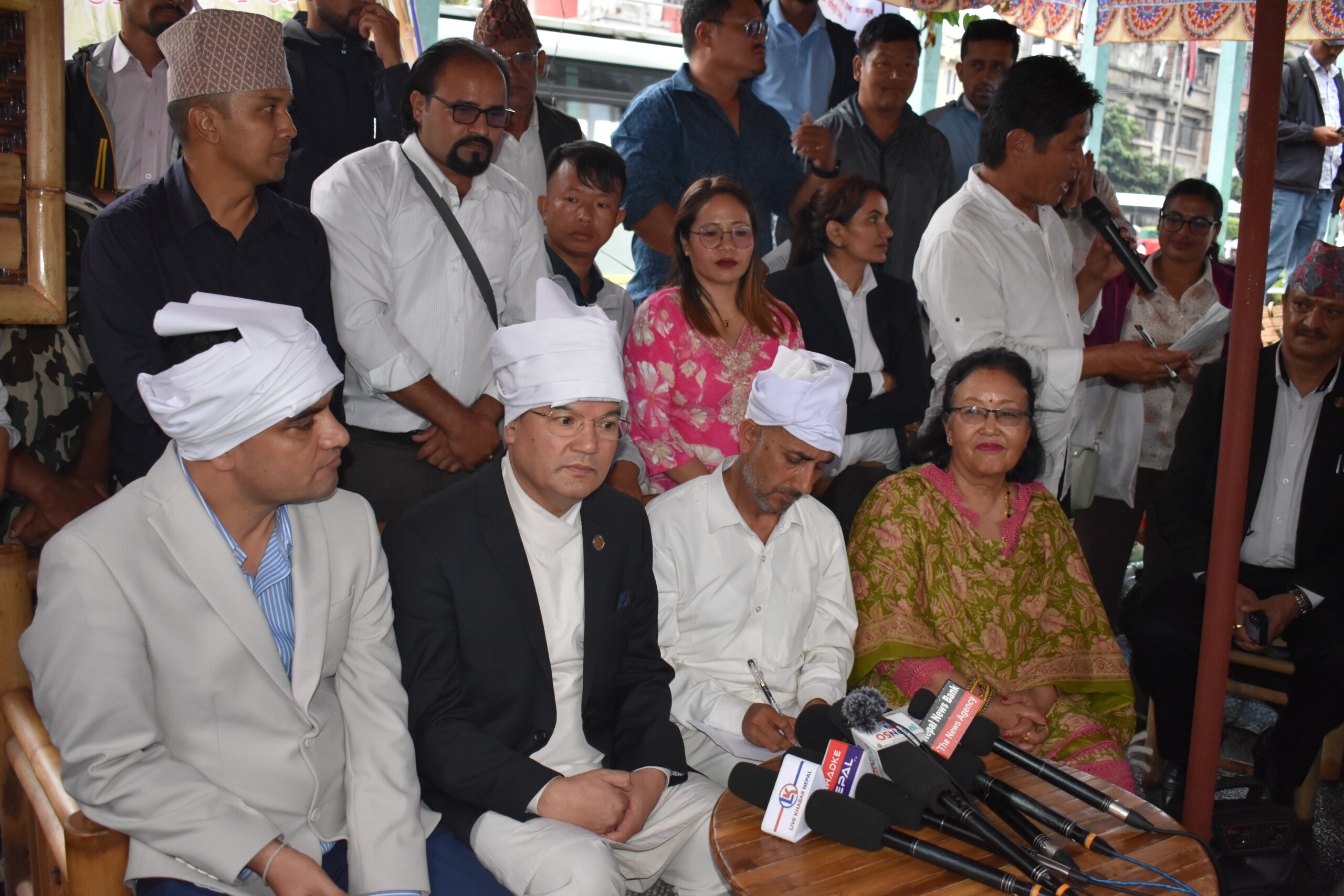 सरकारसंग सहमति भएपछि मेयरले अन्त्य गरे अनसन