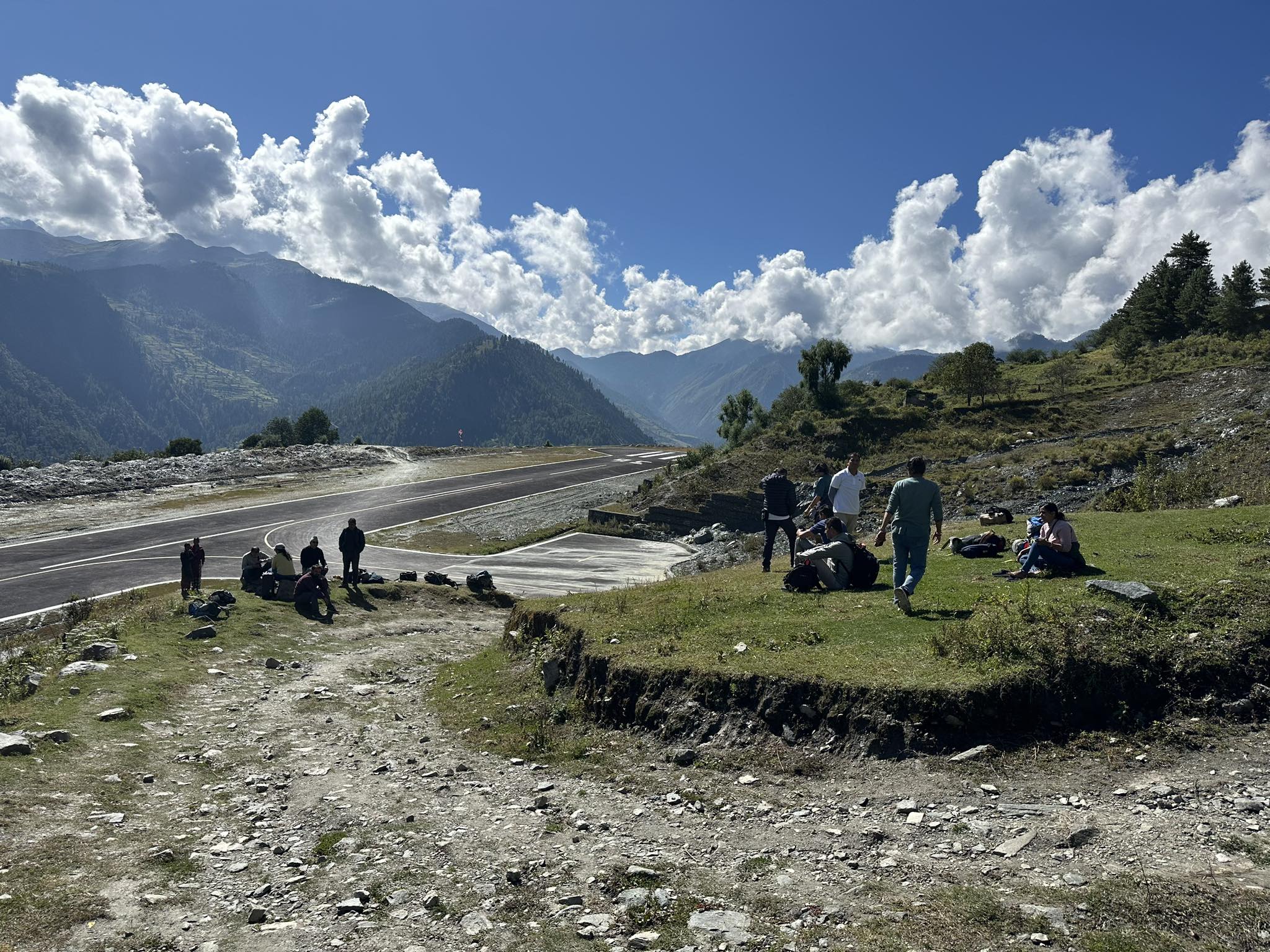दसैंको मुखमा हवाई सेवा नियमित नहुँदा यात्रु मर्कामा