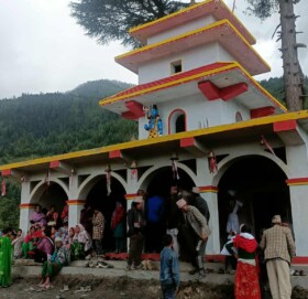 मुगु महादेव मन्दिर आधुनिक शैलीमा जीर्णोद्धर