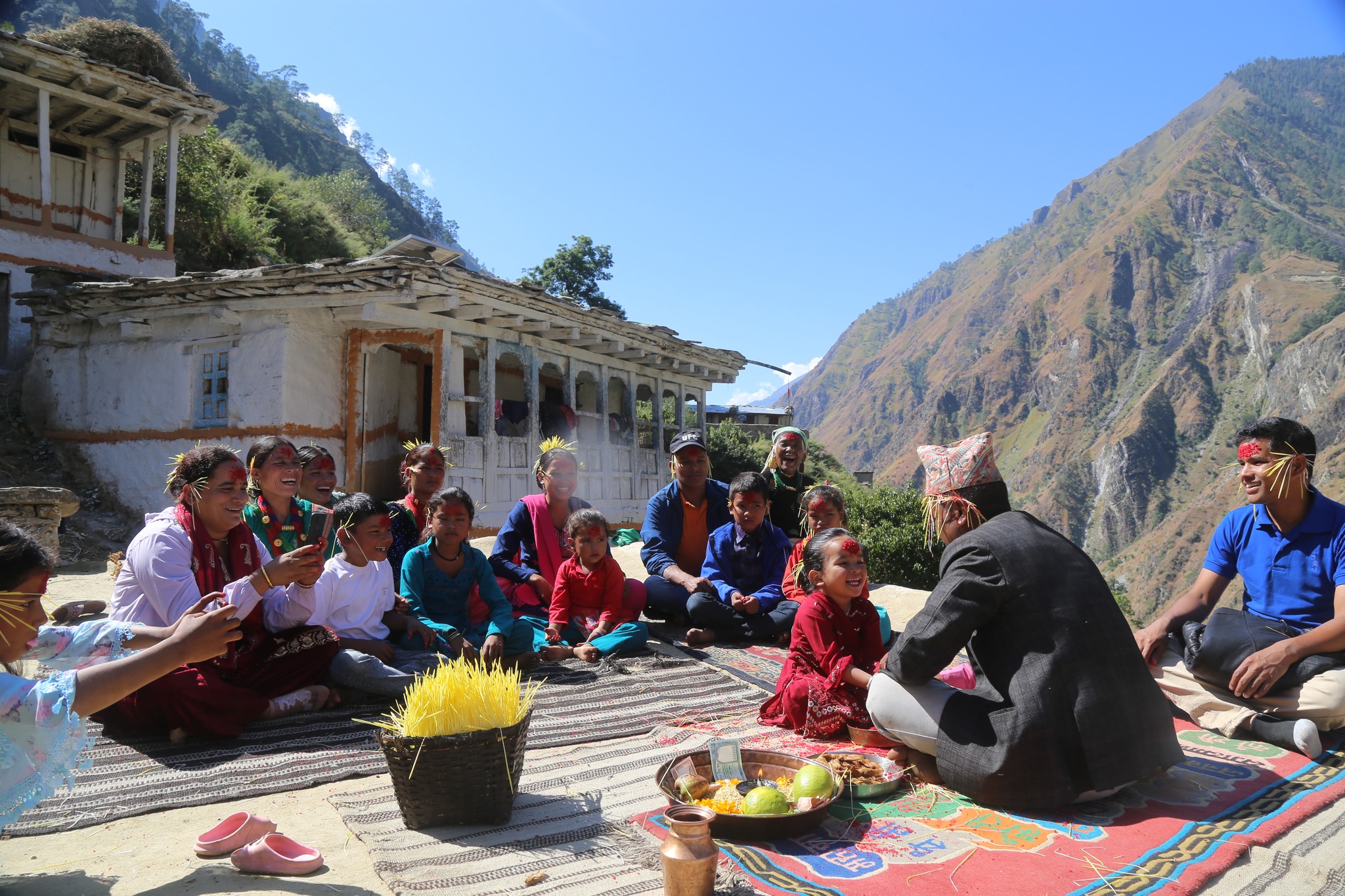 दसैँको टीकाको उत्तम साइत ११ बजेर ५३ मिनेटमा