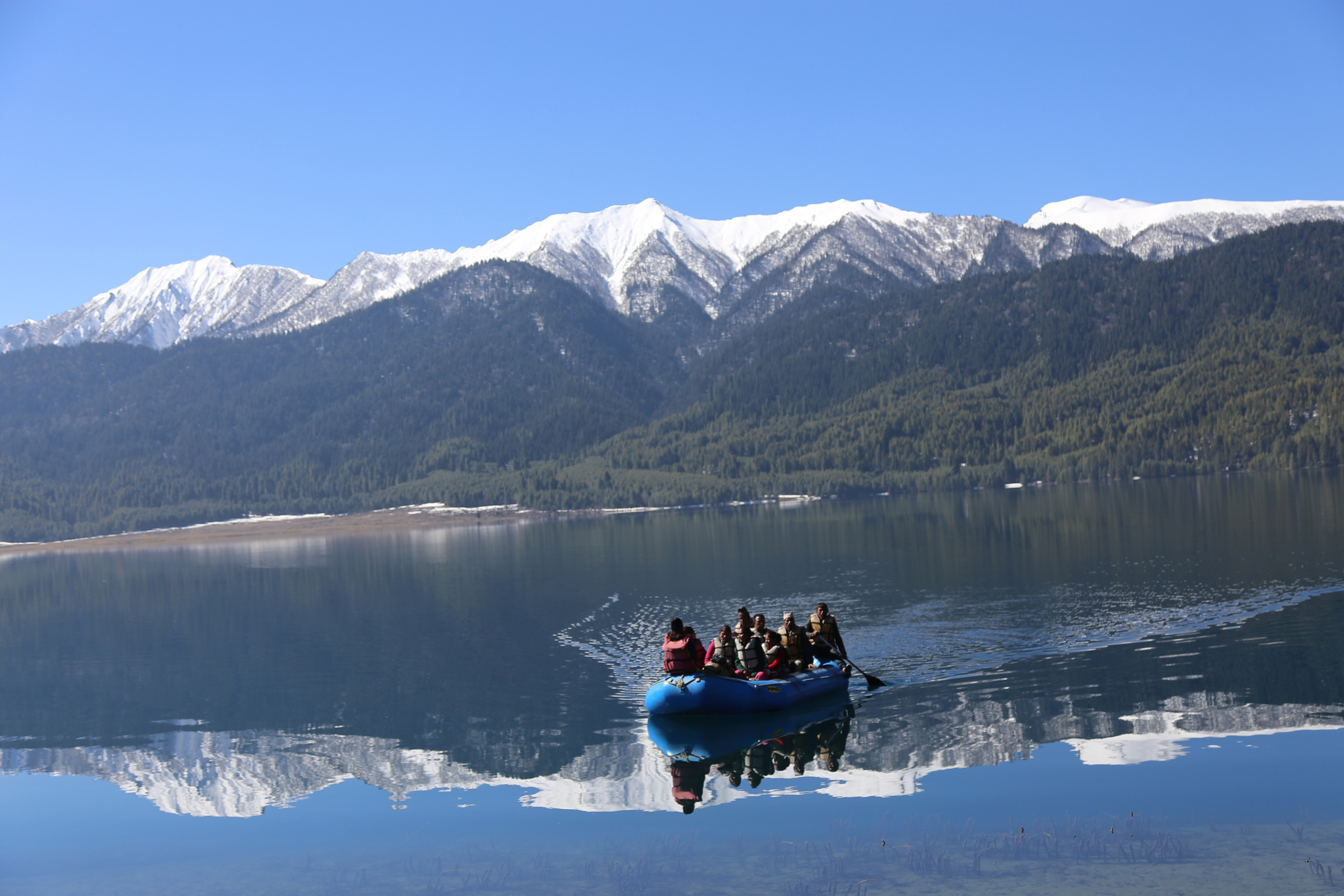 सात बर्ष यता रारा भ्रमणमा आए ९४ हजार पर्यटक