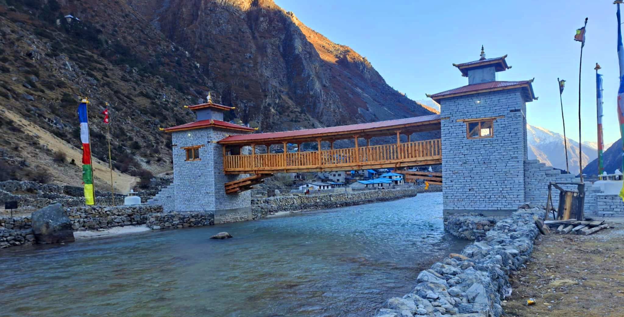 मुगु गाउँमा बन्यो चिटिम शैलीको अनौठो  पुल