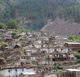 मुगुमा ज्यालादरी काम खोज्दै  युवाजनशक्ति शहर पलायन गाउँबस्ती सुनसान