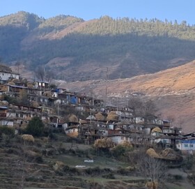 बिकास गाउँतिर, गाउँले शहरतिर