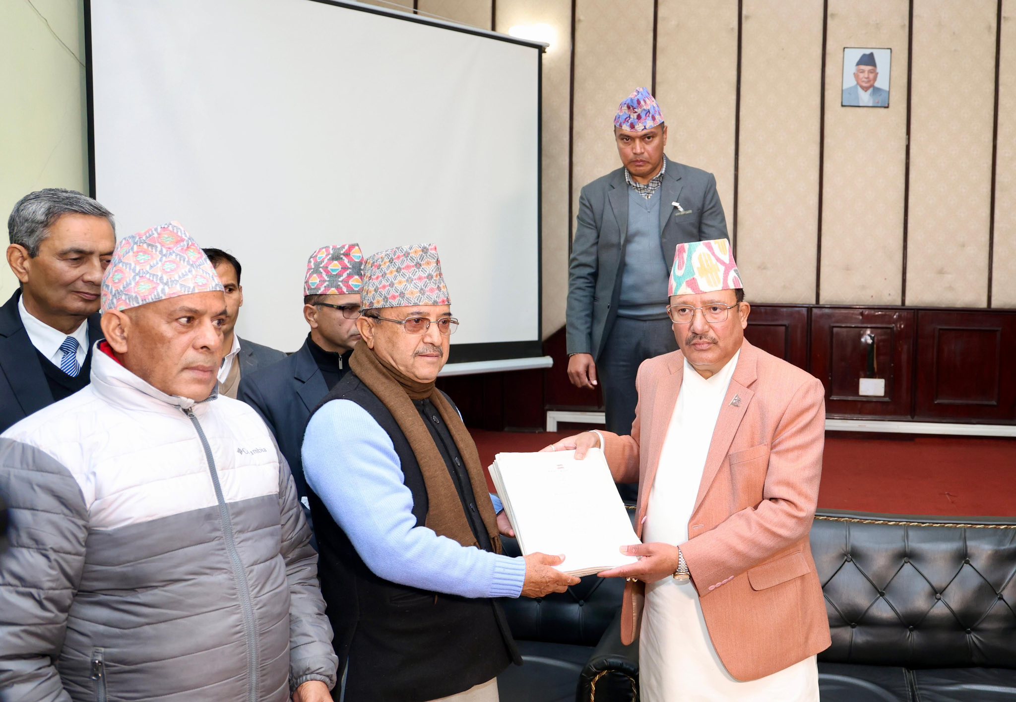 ८८५ बिशेष महाधिवेशन प्रतिनिधिले हस्ताक्षर फिर्ता गरेको कांग्रेस देउवा पक्षको  दाबि