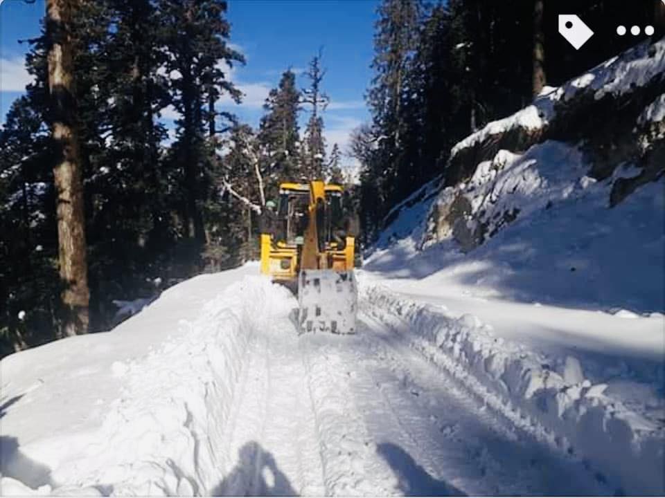 हिउँ पन्छाएर नाग्मा गमगढी सडक सुचारु