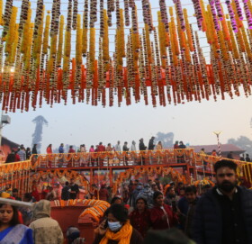 महाशिवरात्रि पशुपतिनाथमा  दर्शनार्थीको भीड