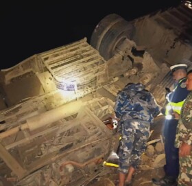 धादिङमा बस दुर्घटना १७ जनाको मृत्यु २४ जना घाइते