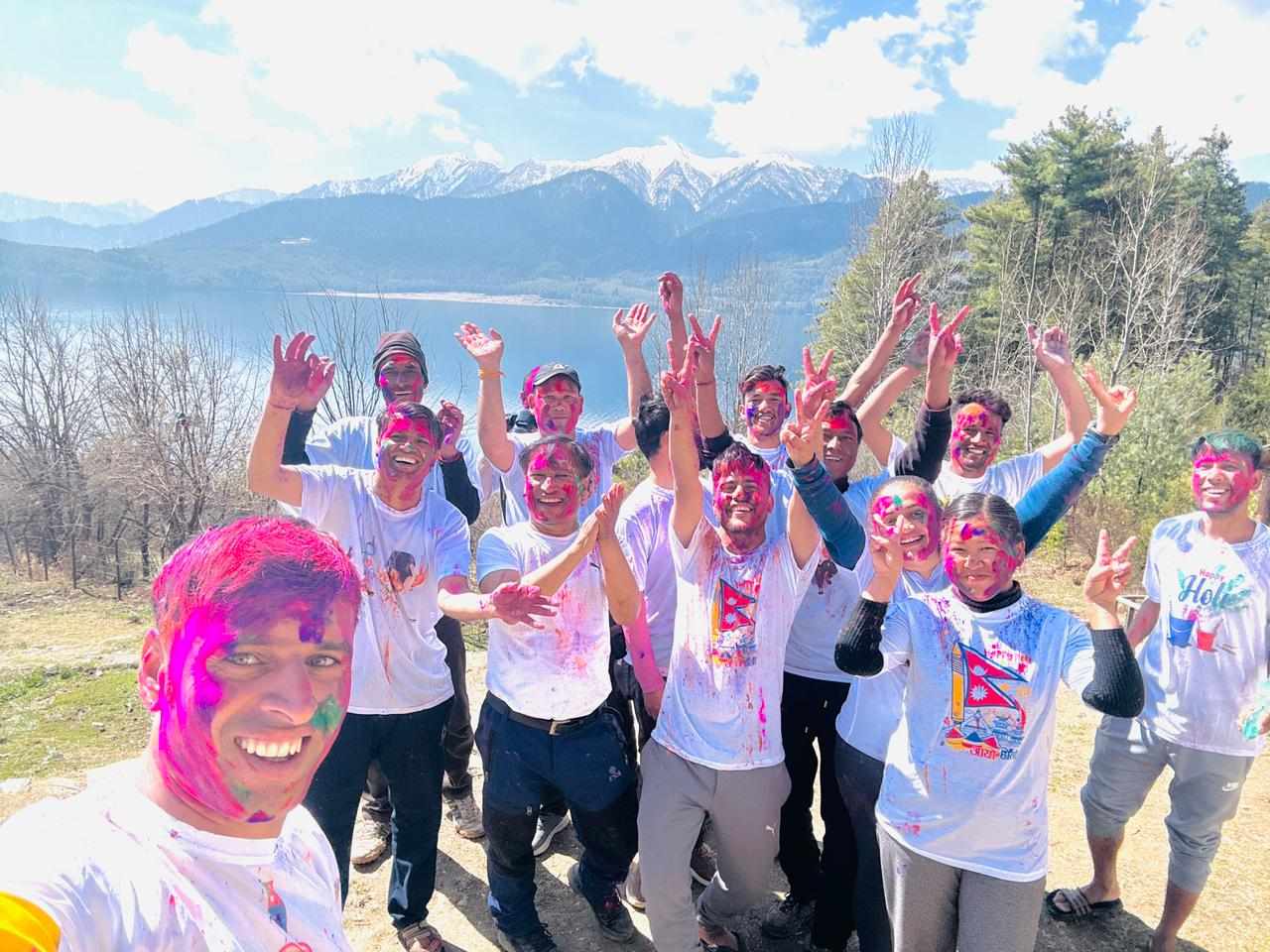 पहाडी जिल्लामा आज होली पर्वको उल्लास