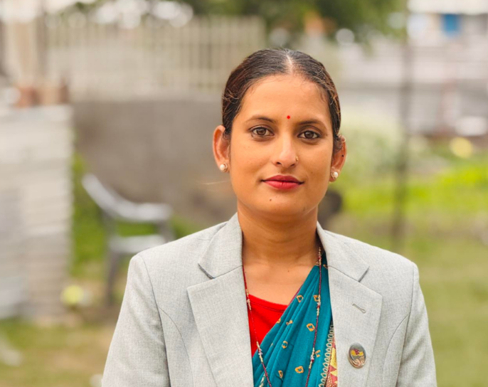 मन्त्री सीता वादीको सम्पत्ति, २० वटा कुखुरा १ कुकुर १५ लाख नगद