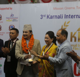 कर्णाली अन्तर्राष्ट्रिय चलचित्र महोत्सव ऊनको स्वीटर उत्कृष्ट, विपिन, जसिता र पल शाहलाई अवार्ड