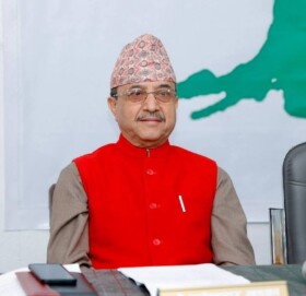 कांग्रेस पार्टी बिभाजनको डिलमा छ, : पूर्णबहादुर खड्का