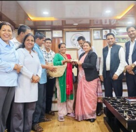नगरप्रहरीको दुव्र्यवहारमा परेकी काफल बेच्ने महिलालाई १० हजार क्षतिपूर्ति
