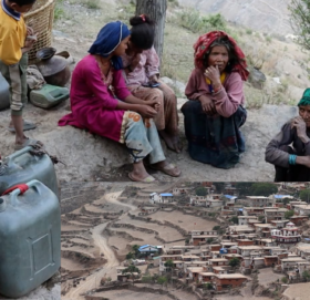 मुगु भीई गाउँका स्थानीय  एक गाग्री पानी भर्न धारोमा रातभर लाइन