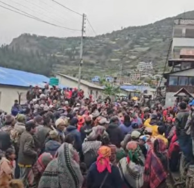 रानीसैन विवाद, कर्णाली करिडोर बन्द  गरेपछि हुम्ला सिमकोटमा  बिरोध प्रदर्शन