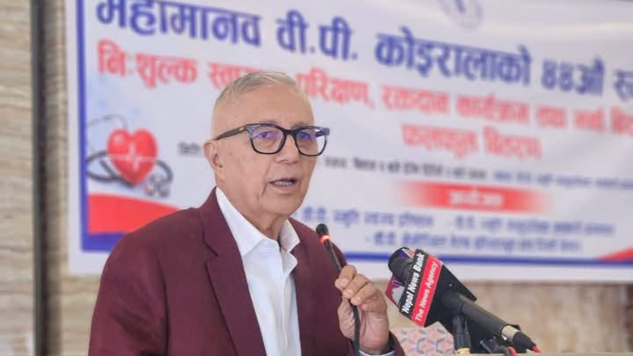 कांग्रेस कमजोर हुदा देश अराजकतिर जान्छ, डा.शेखर कोइराला
