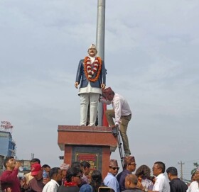 नेपालगञ्जमा एकैदिन ६ शालिक अनावरण