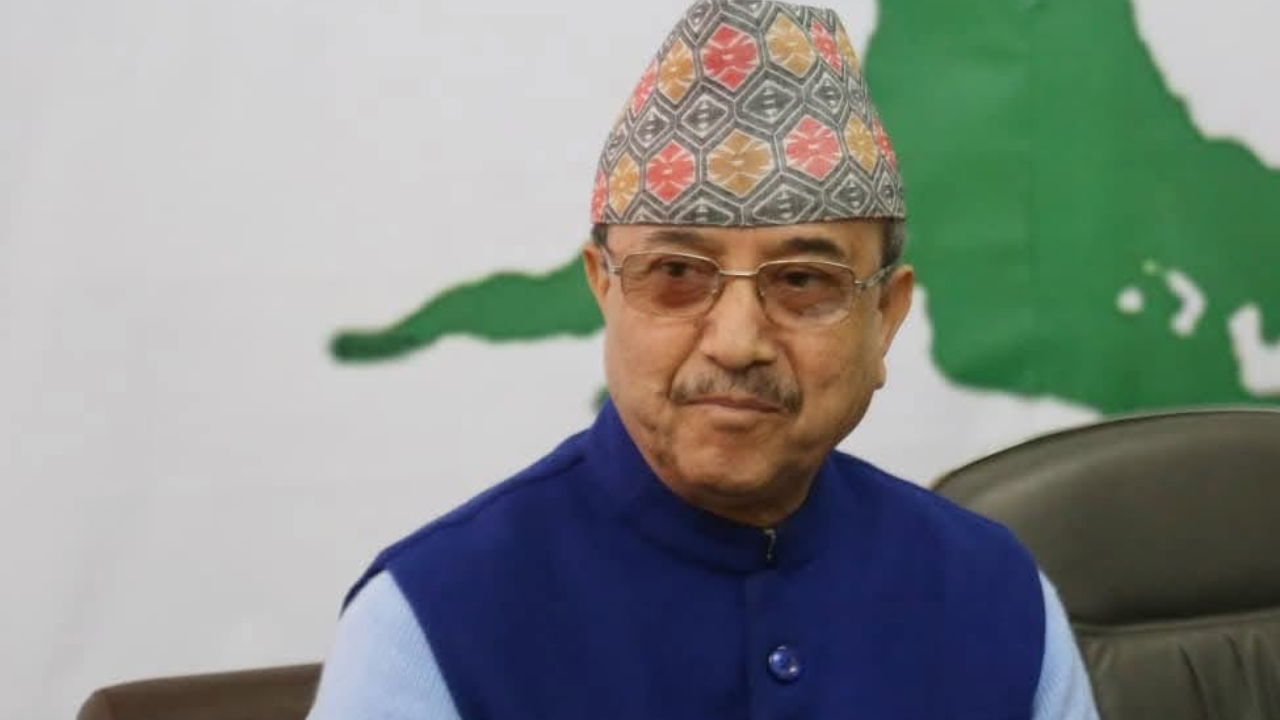 पूर्णबहादुरको गगनलाई अपिल हिम्मत र साहासका साथ पार्टी एकताका लागि अग्रसर हुनुहोस्