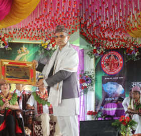 पाथीभरा साहित्य सम्मेलन झापामा पत्रकार राजबहादुर शाहीलाई सम्मान