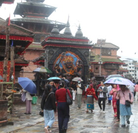 काठमाडौ उपत्यकामा बिहानैदेखि निरन्तर वर्षा