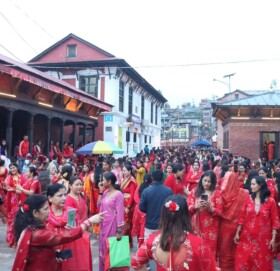पशुपतिनाथ क्षेत्रमा हरितालिका तीजको रौनक