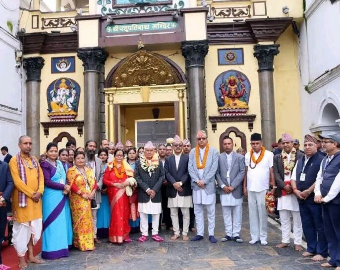 देश र जनताको कल्याणको कामनासहित राष्ट्रपतिद्वारा पशुपतिनाथमा पूजाआराधना