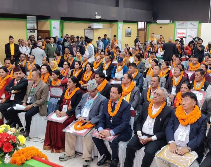 काँग्रेसको १५ औँ महाधिवेशनबाट निर्वाचित पदाधिकारी सदस्यले लिए शपथ