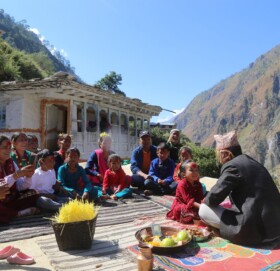 हर्ष र उत्साहका साथ आज बिजयादशमी मनाइदै टिका साइत बिहान १०ः२६